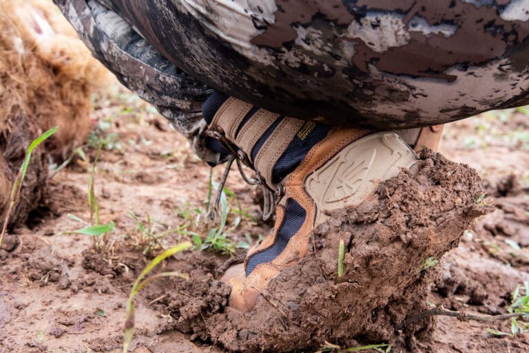 The Windrose stays dry, even in super wet mud or water.