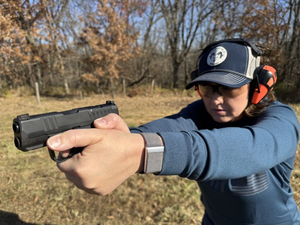 Julie Golob shooting Springfield Armory Hellcat